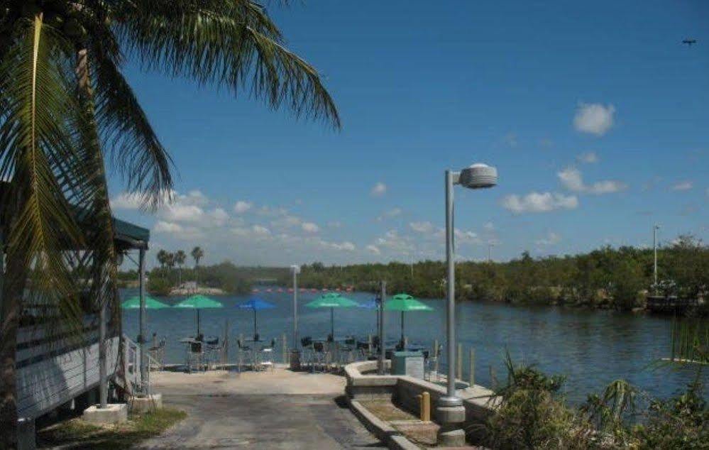 Miami Bed And Breakfast Country Walk Екстер'єр фото